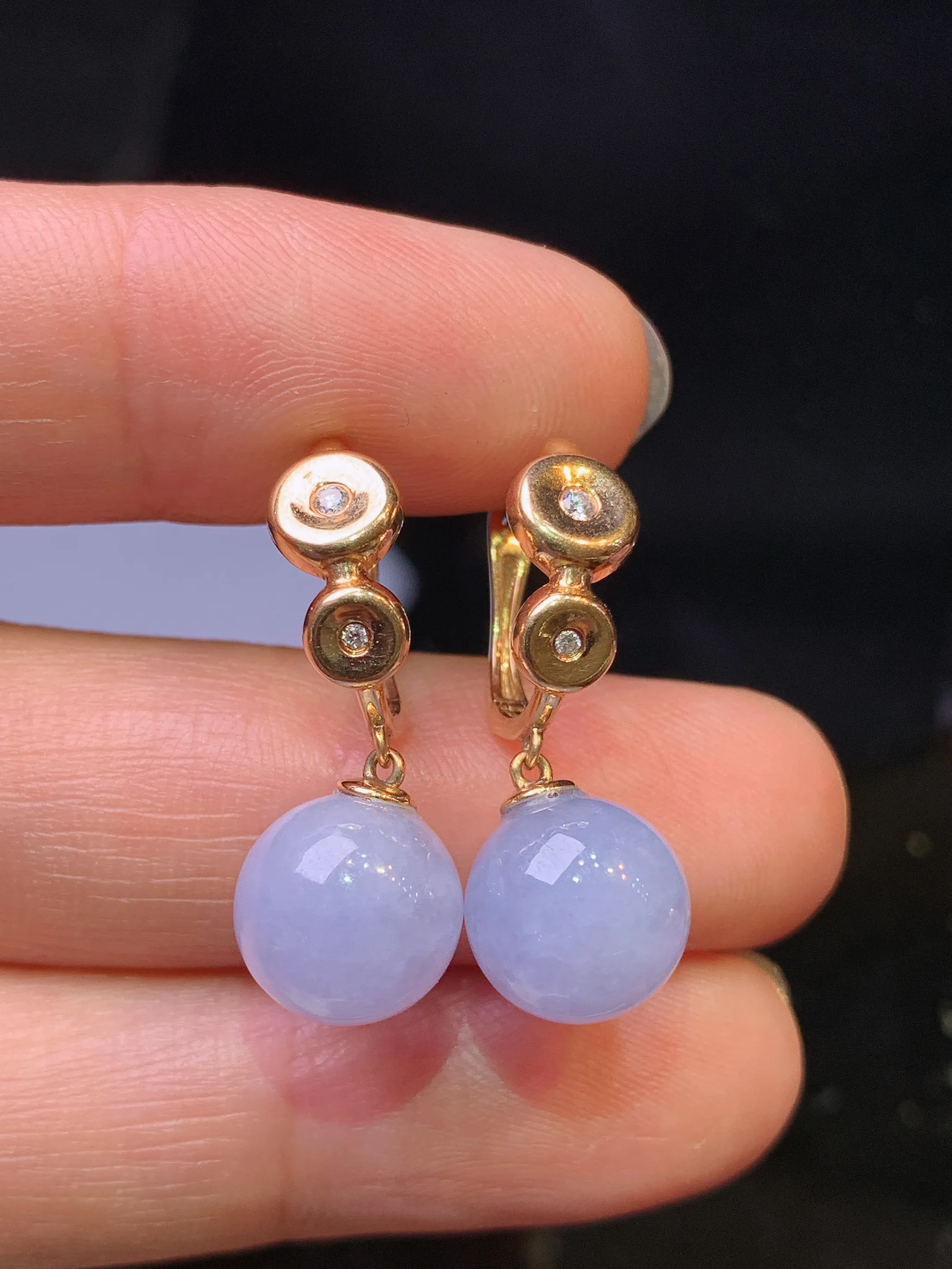 18k金镶嵌紫罗兰圆珠耳坠 玉质细腻 色泽艳丽清新 整体尺寸26*9.3