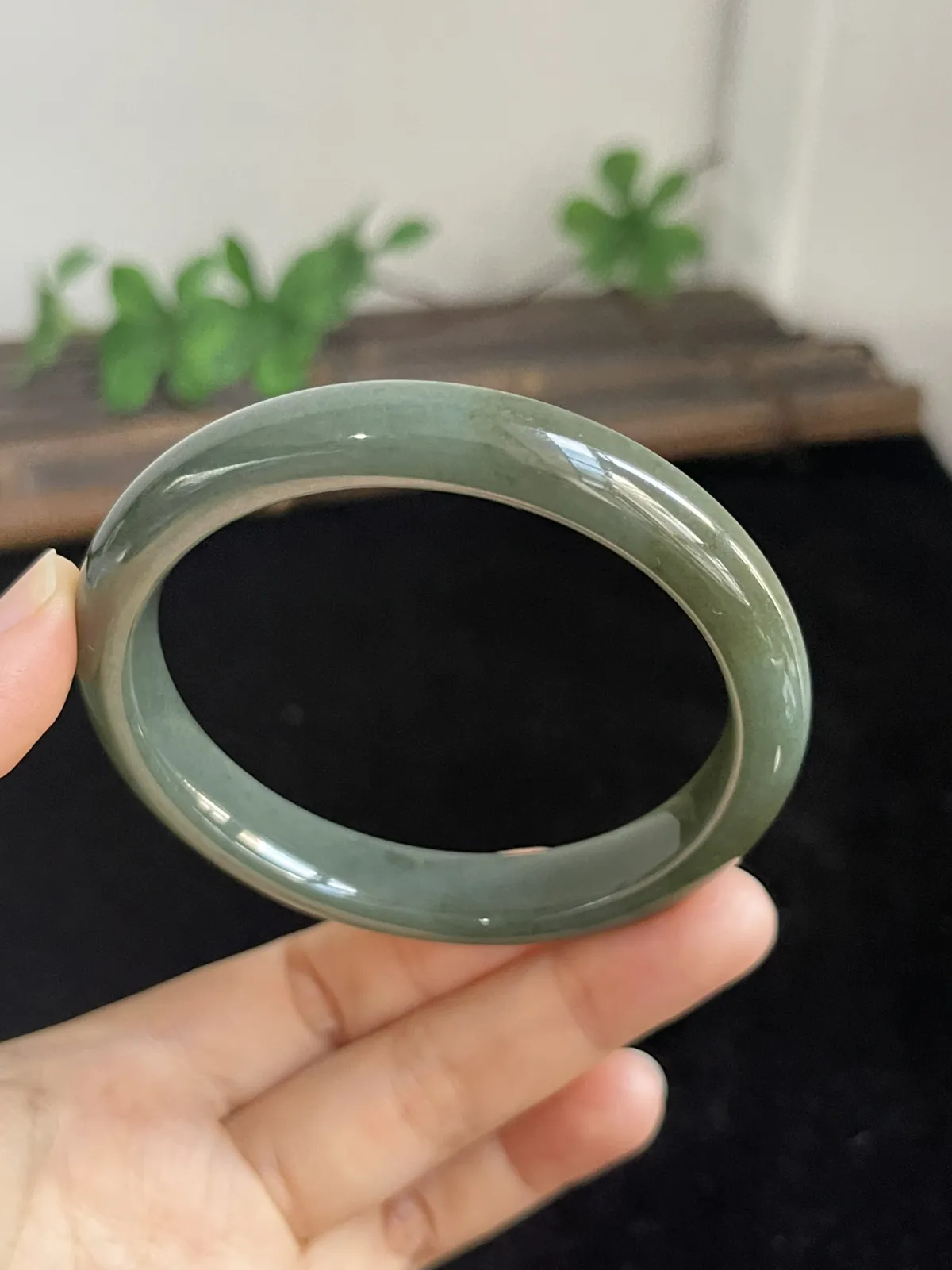 正圈58圈口，和田玉手镯