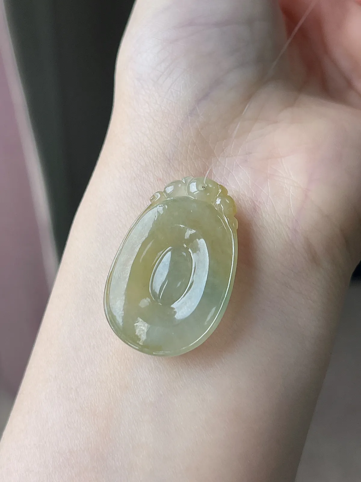 翡翠冰糯种黄色福贝吊坠