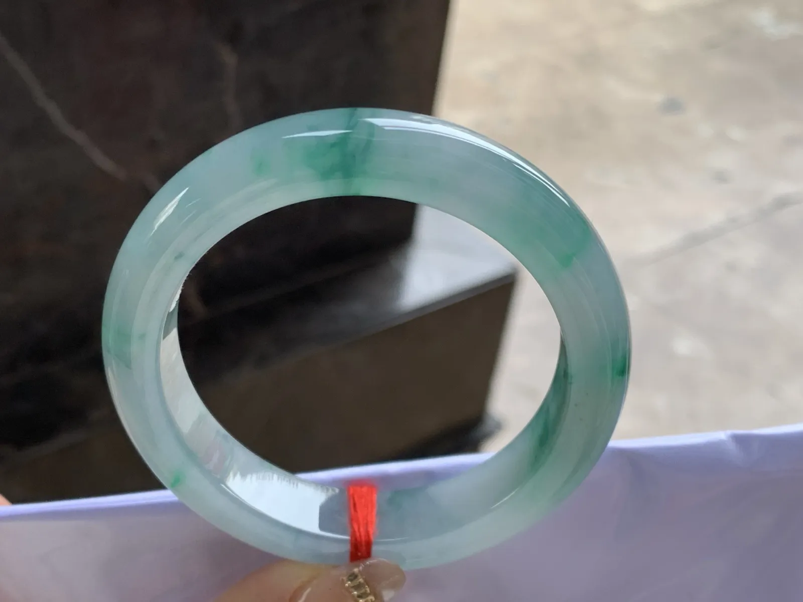 59-13.3-10

冰飘绿手镯^_^绿花点缀