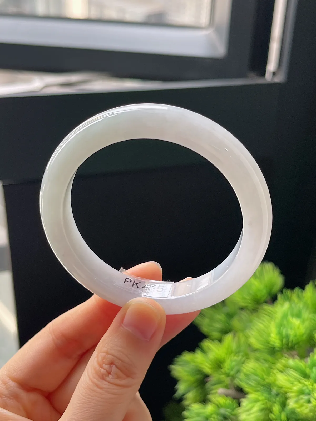 正圈54圈口，翡翠糯化种白色手镯