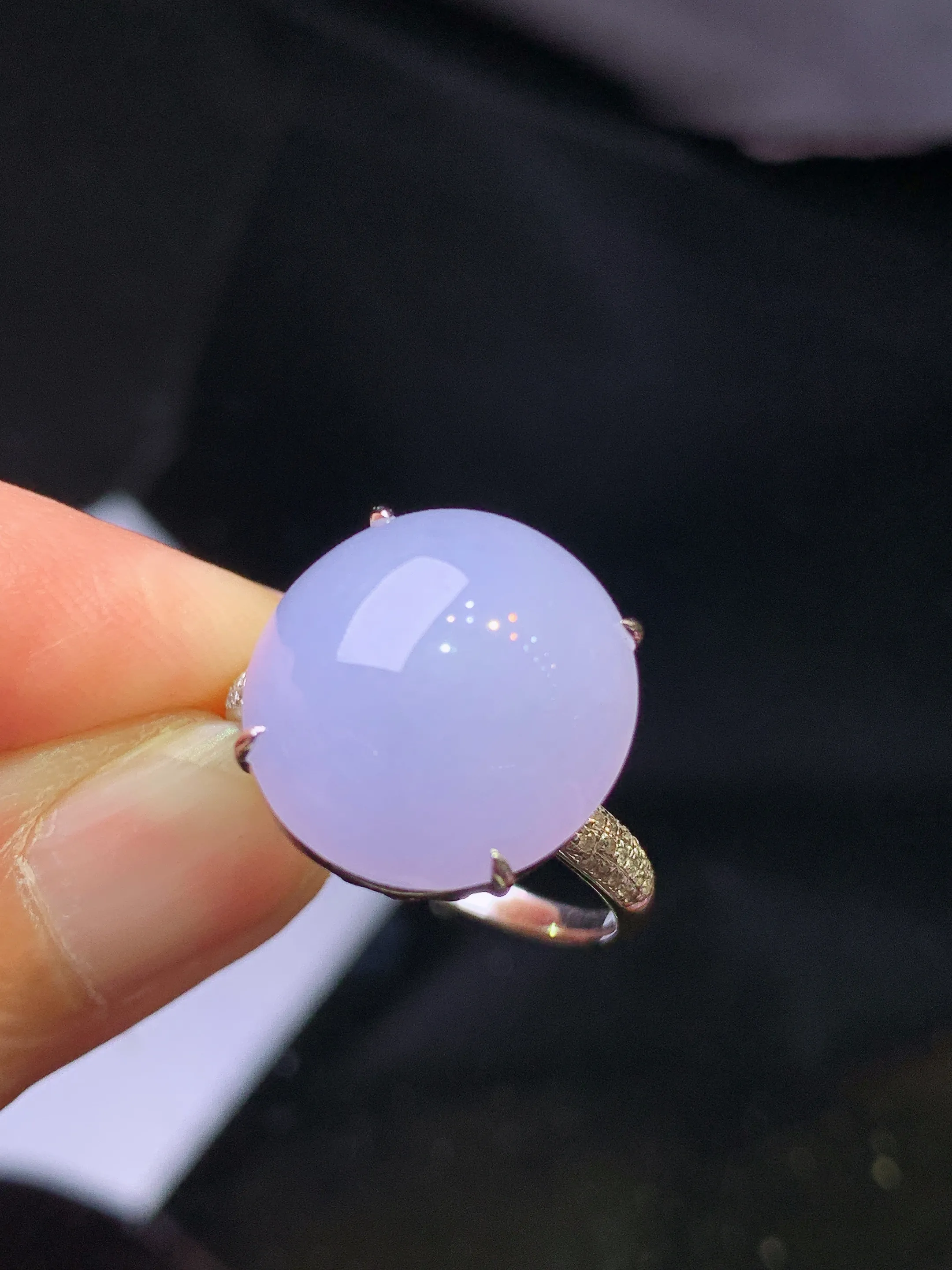 18k金钻镶嵌紫罗兰蛋面戒指 玉质细腻 色泽艳丽清新 圈口14.5 整体尺寸15*14.3*9