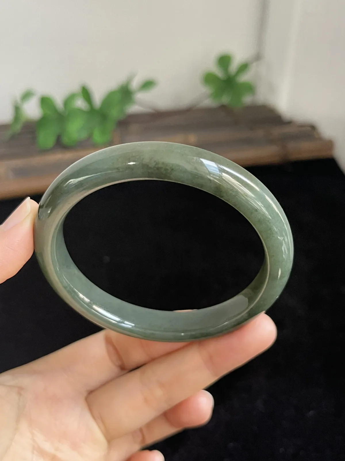 正圈58圈口，和田玉手镯