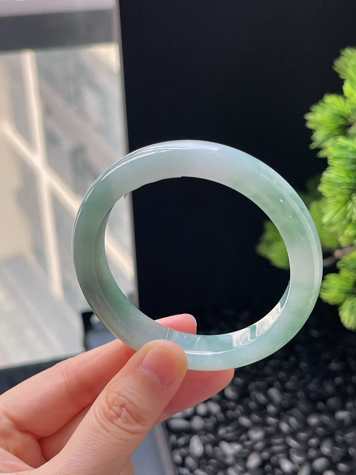 正圈55圈口，翡翠冰糯种绿色手镯