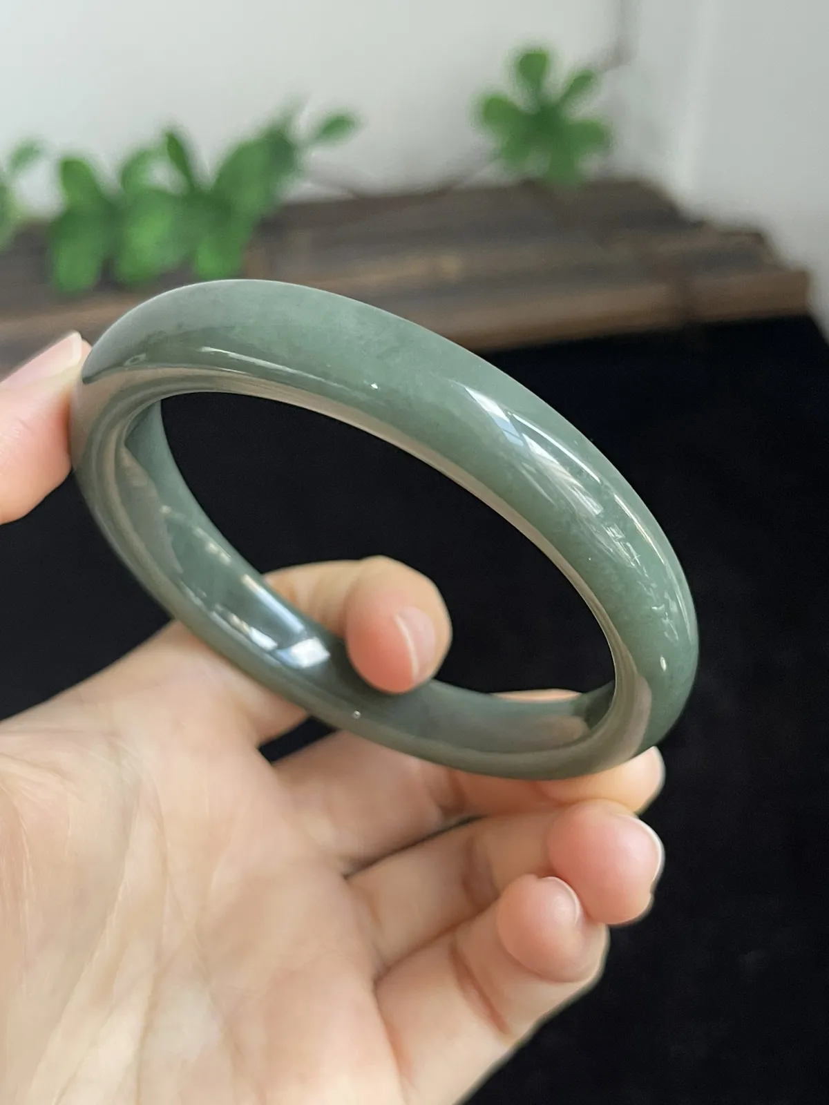 正圈57.4圈口，和田玉手镯