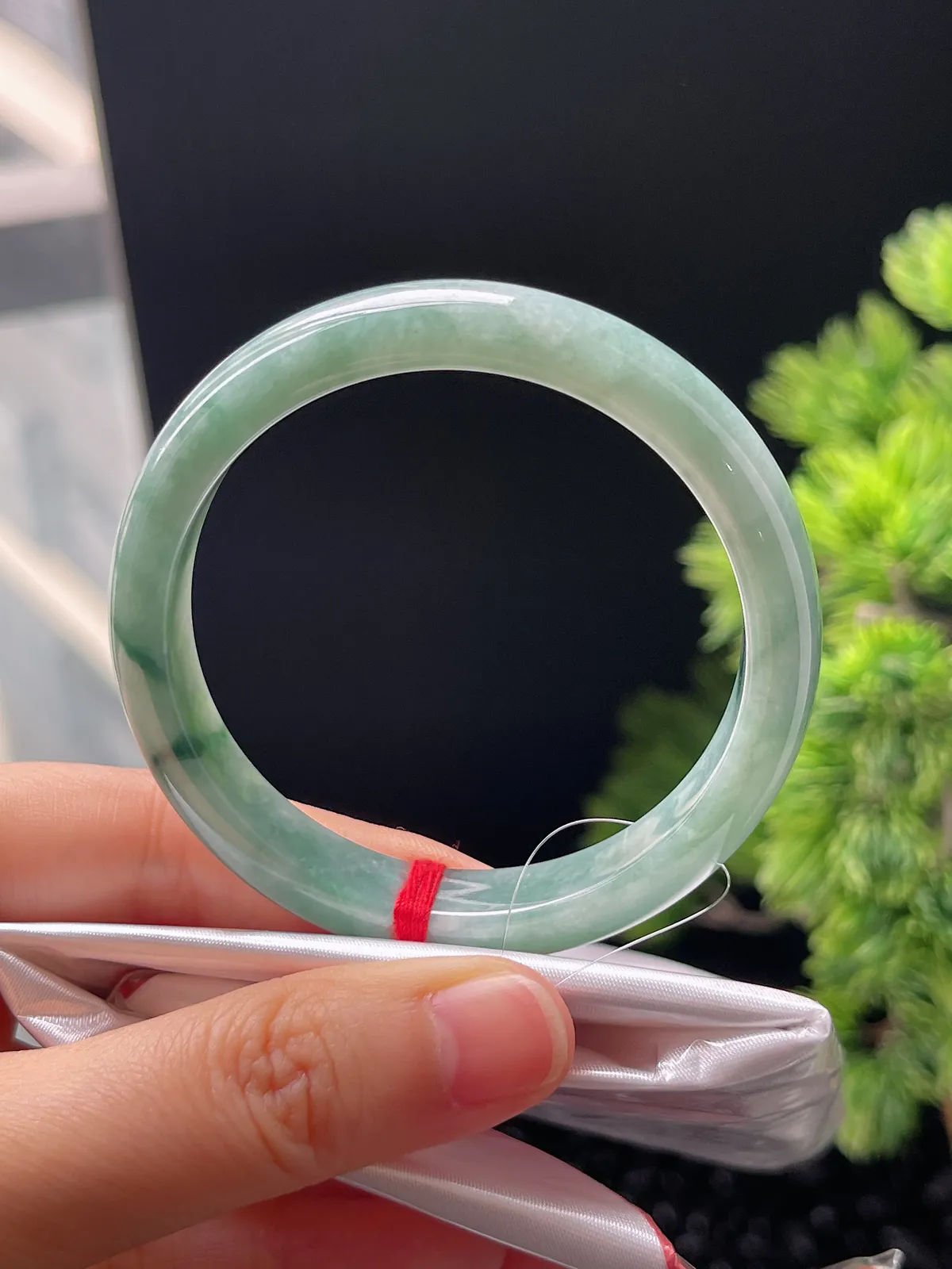 正圈52圈口，翡翠糯化种绿色手镯