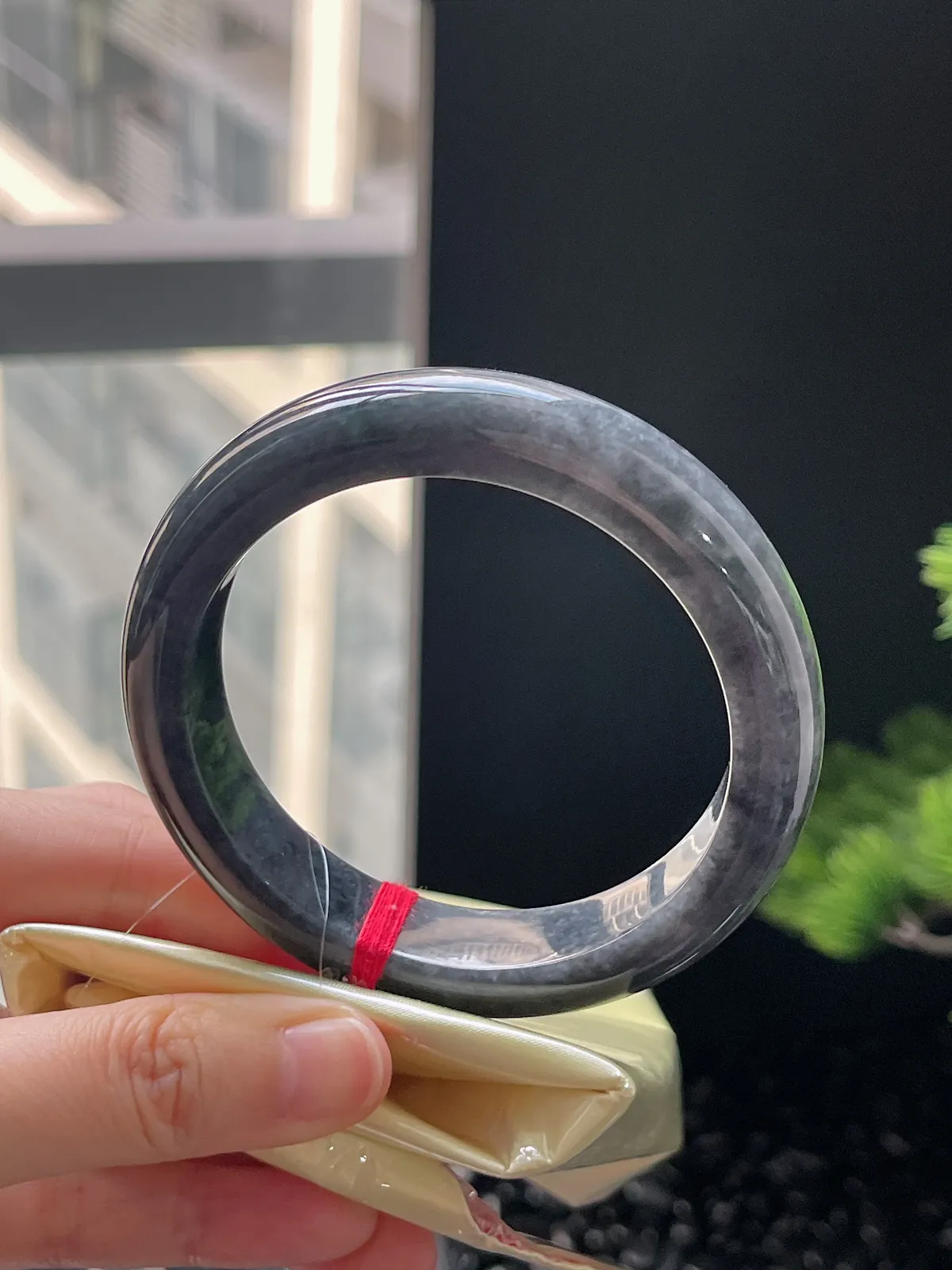 正圈58，翡翠乌鸡手镯