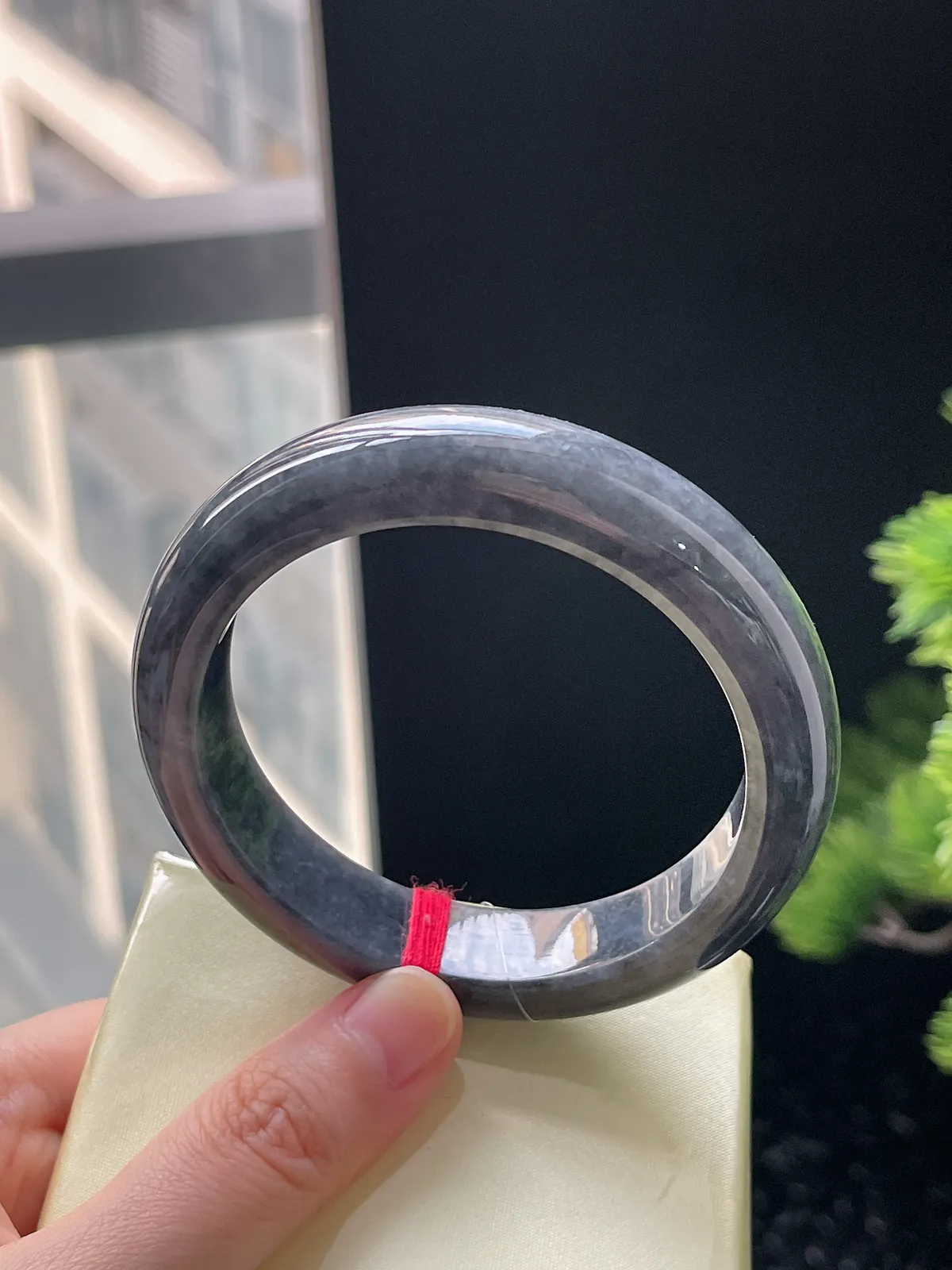 正圈58，翡翠乌鸡手镯