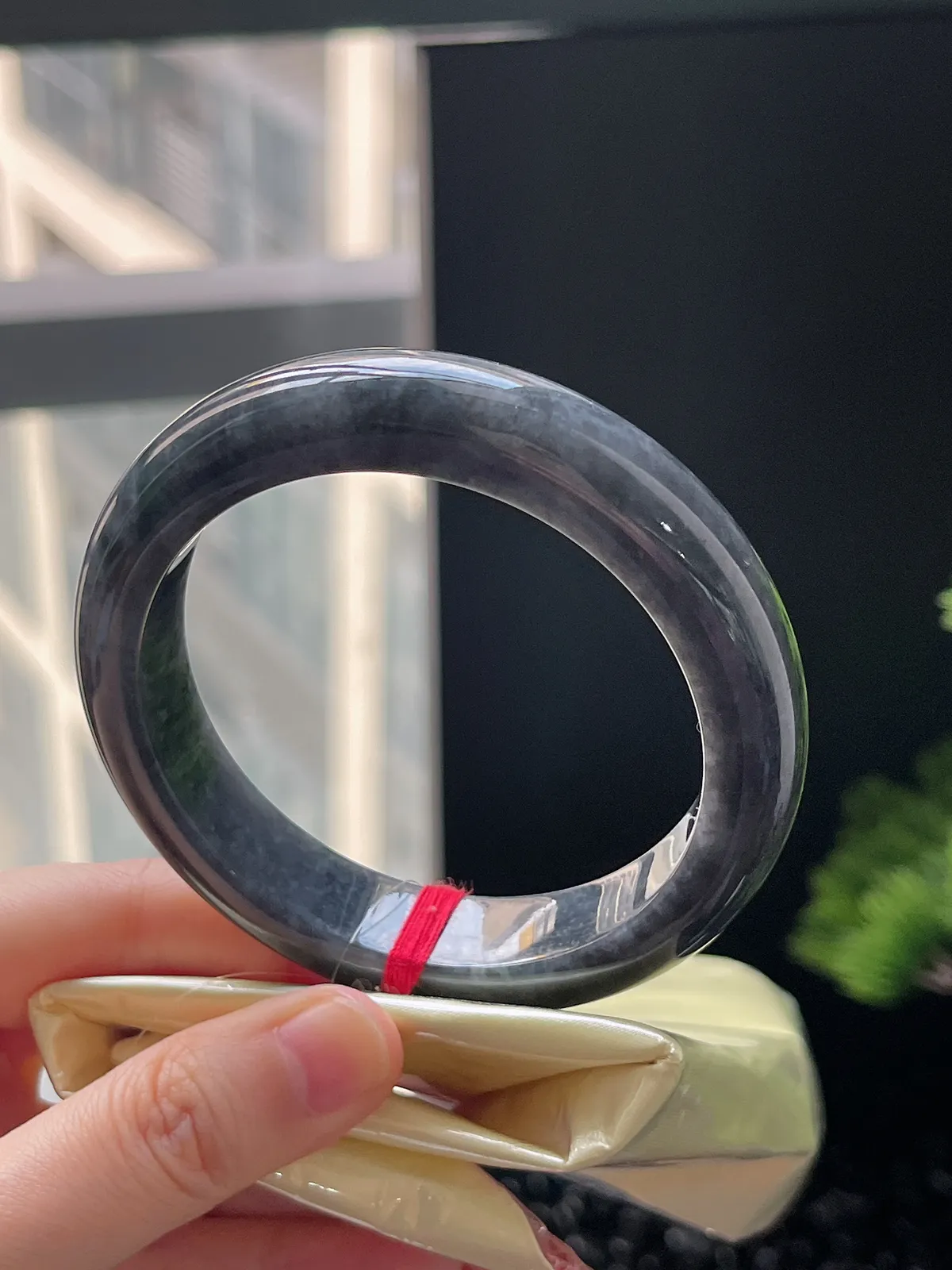 正圈58，翡翠乌鸡手镯