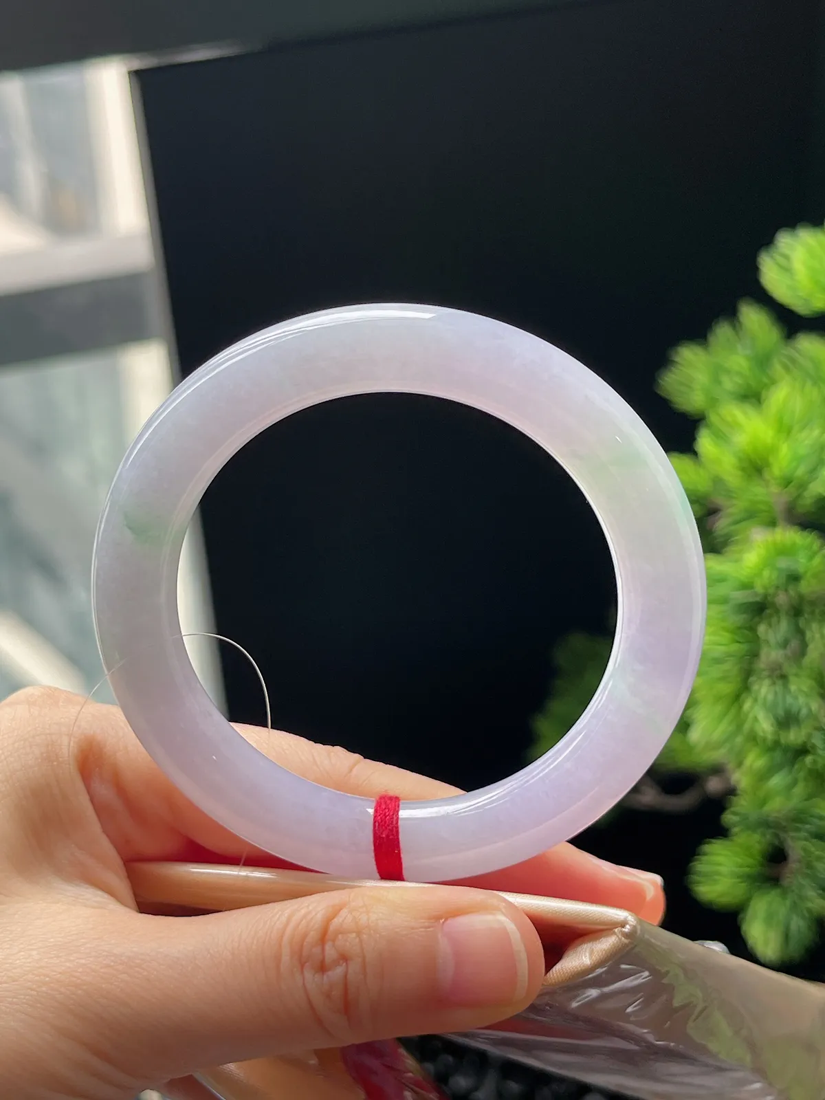 圆镯54圈口，翡翠冰糯种春彩手镯