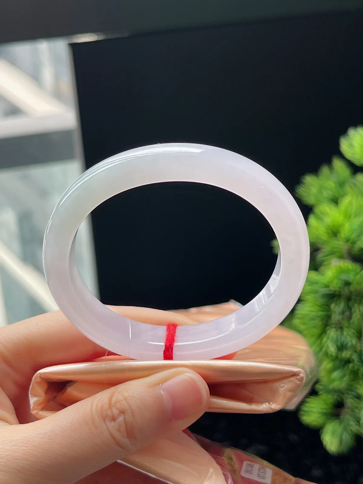 贵妃镯56圈口，翡翠冰种白色手镯，胶胶润润