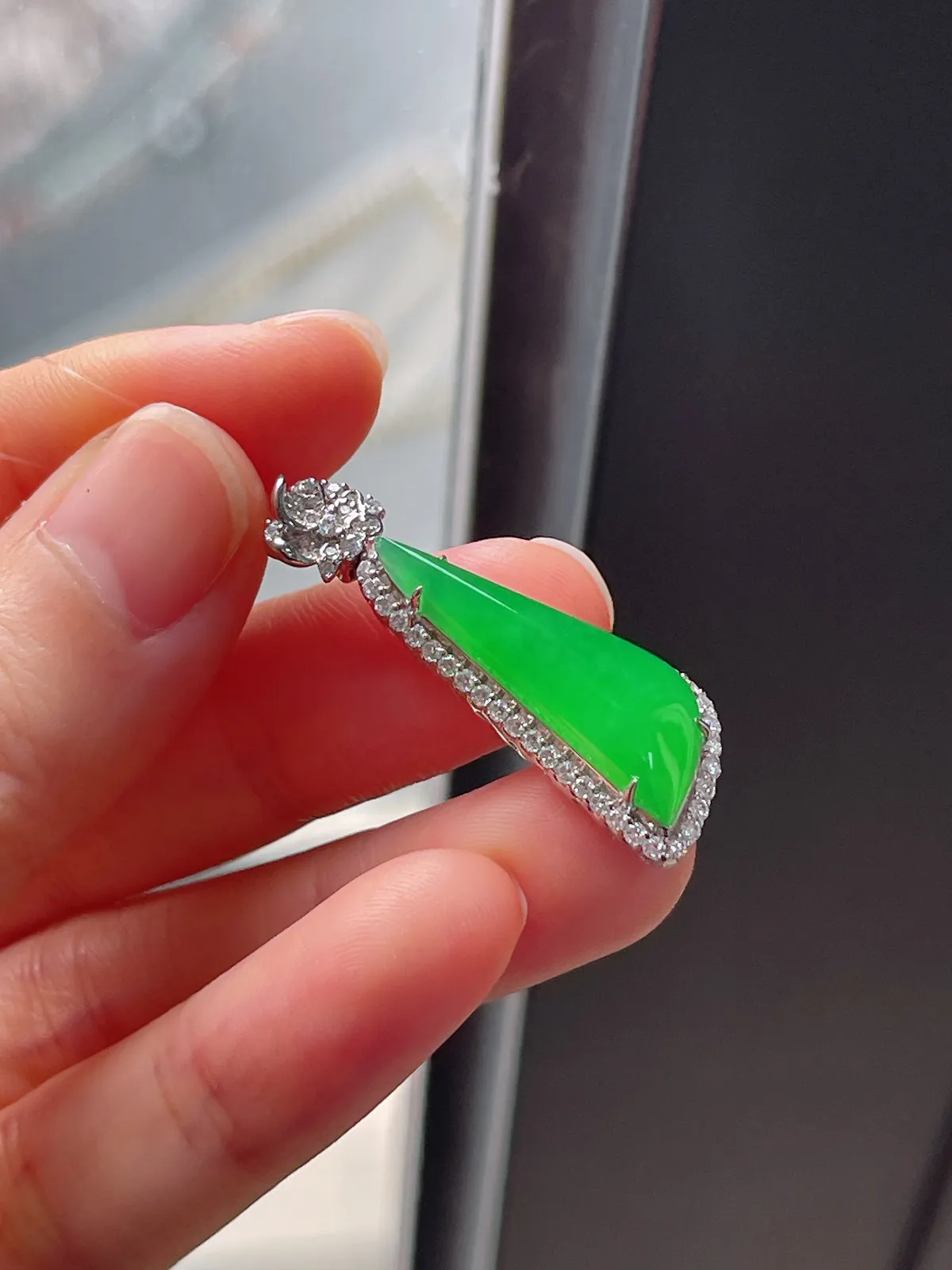 18k金翡翠冰糯种绿色吊坠