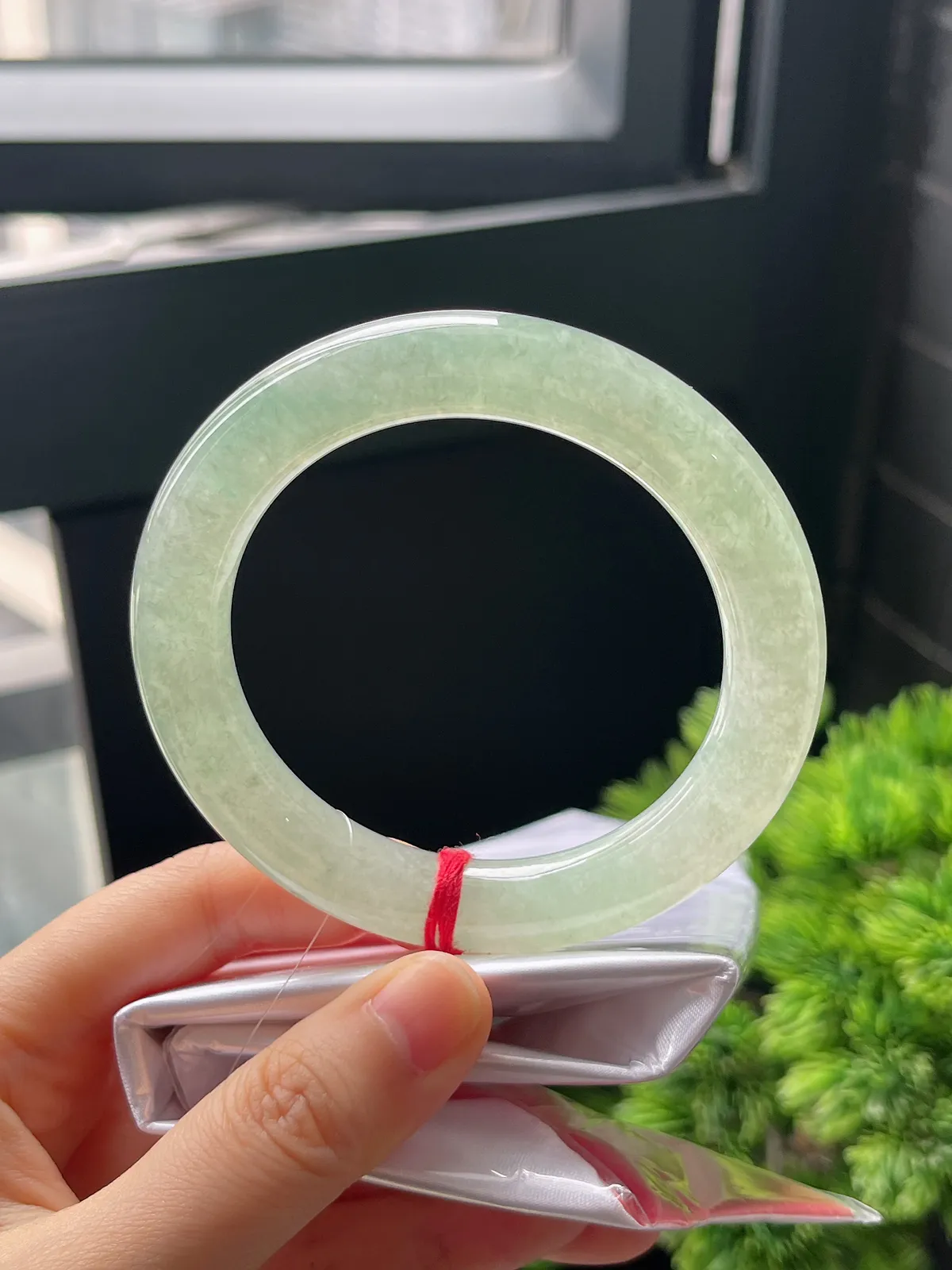 圆条56.7，翡翠冰晴底手镯