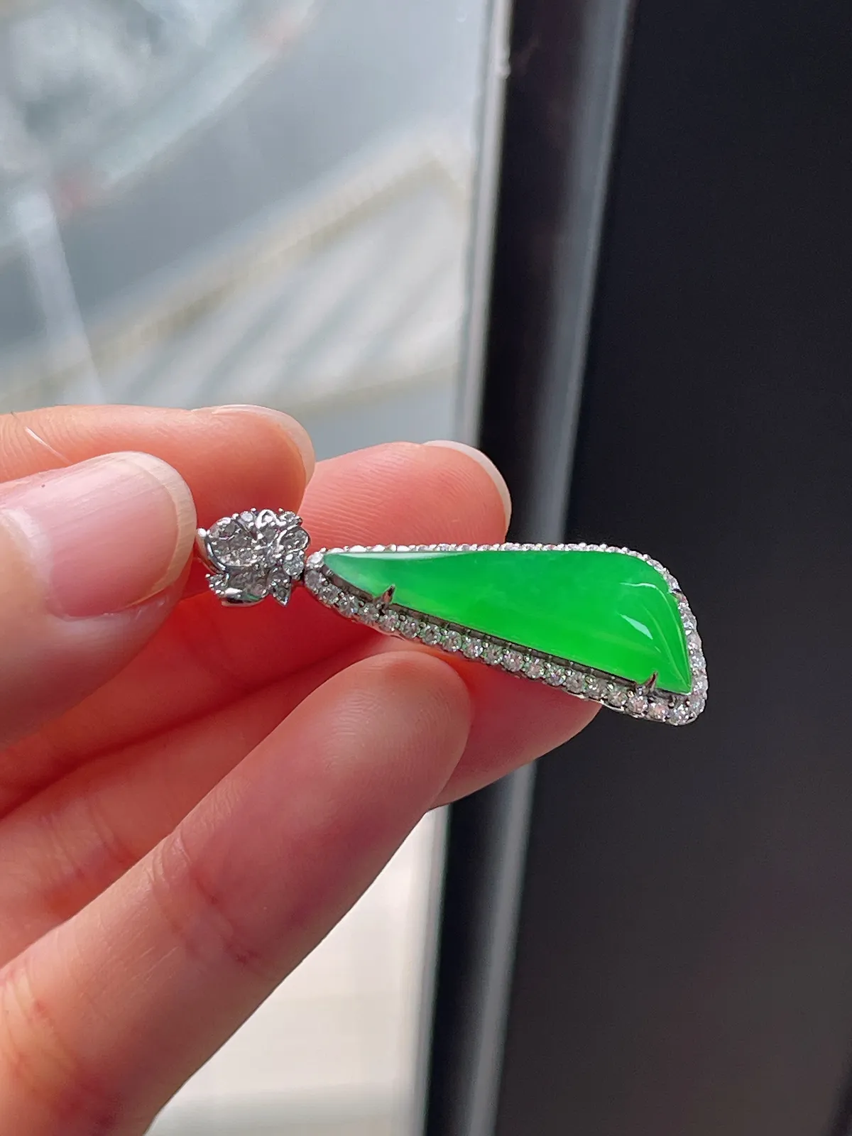 18k金翡翠冰糯种绿色吊坠