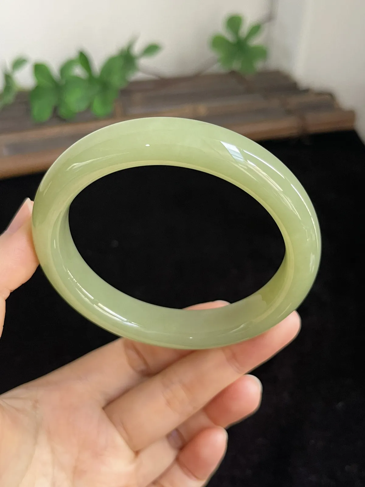 正圈58.9圈口，和田玉手镯