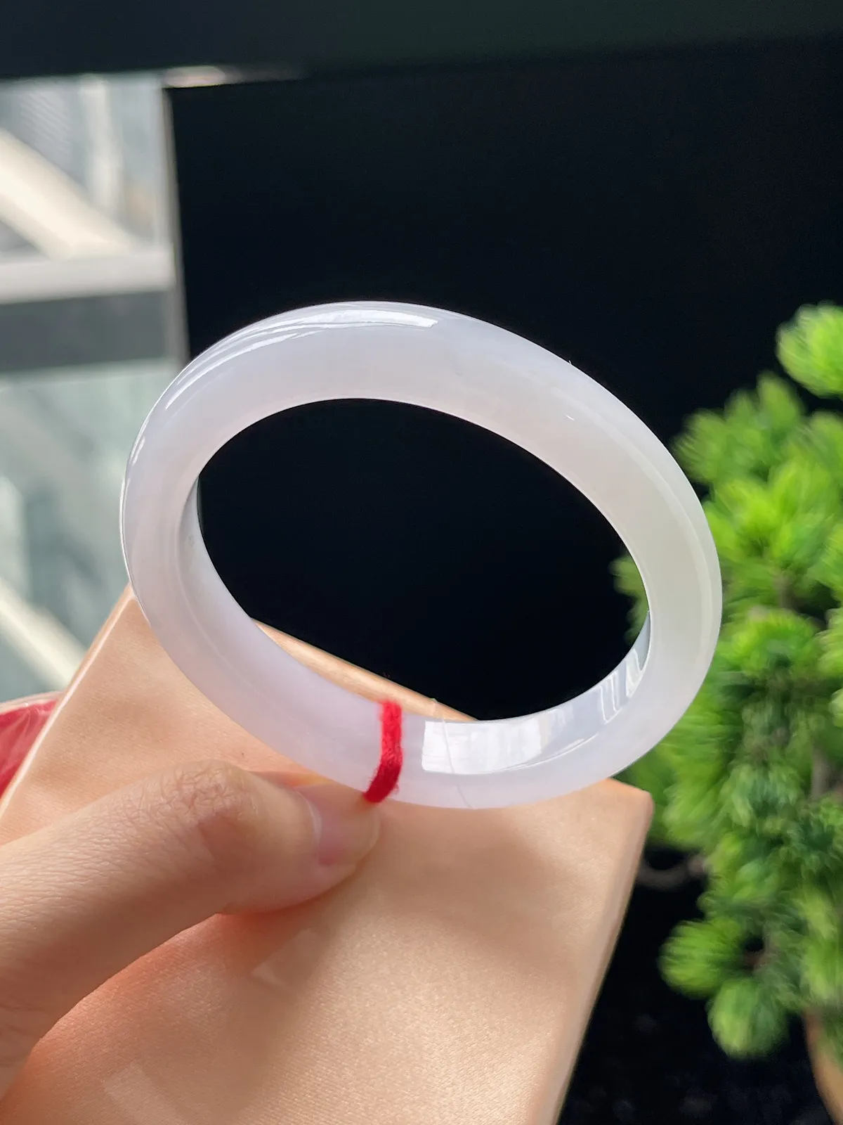 贵妃镯56圈口，翡翠冰种白色手镯，胶胶润润