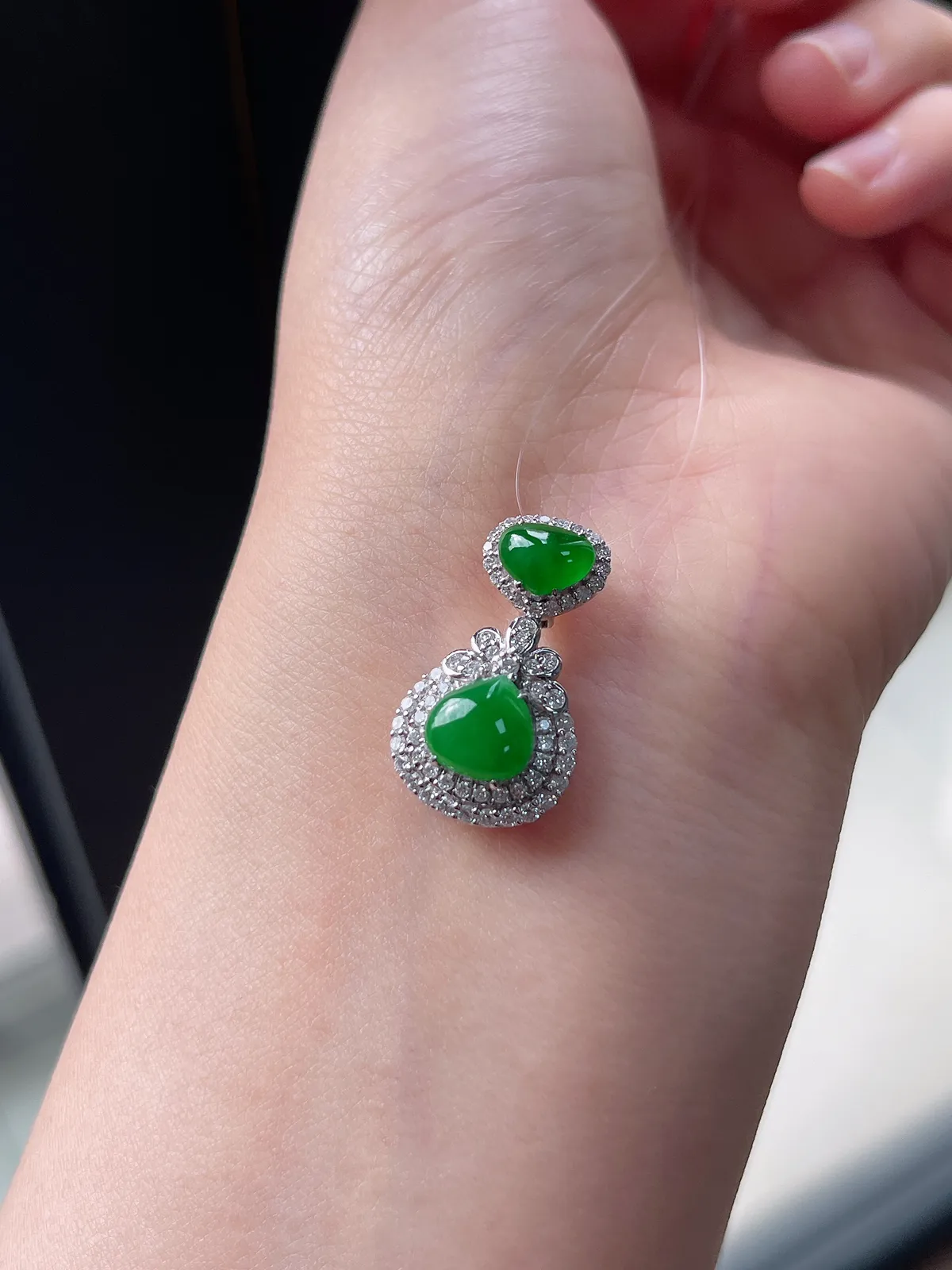 18k金翡翠冰糯种绿色吊坠