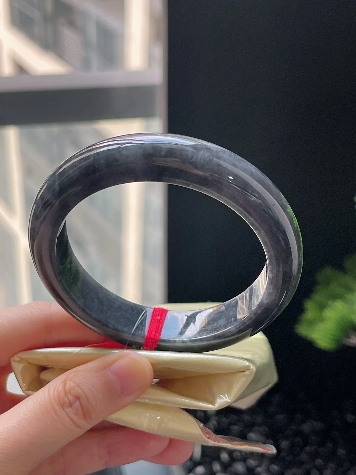 正圈58，翡翠乌鸡手镯