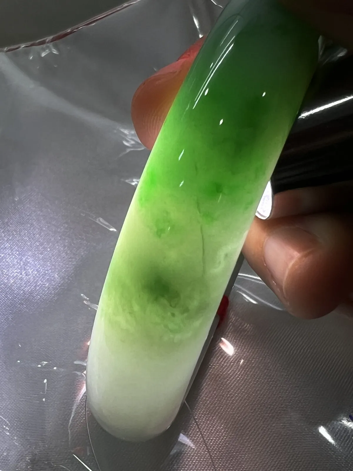 正圈56.6，翡翠白底青手镯