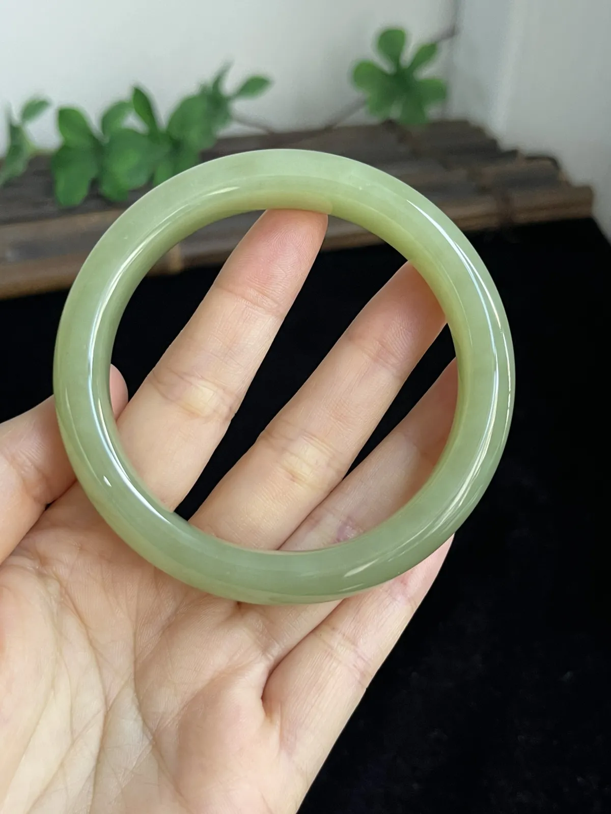 正圈58.9圈口，和田玉手镯