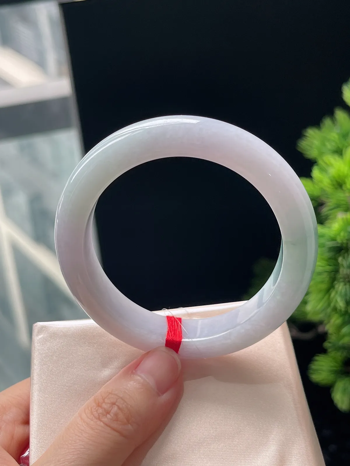 正圈53.3圈口，翡翠糯化种淡绿色手镯