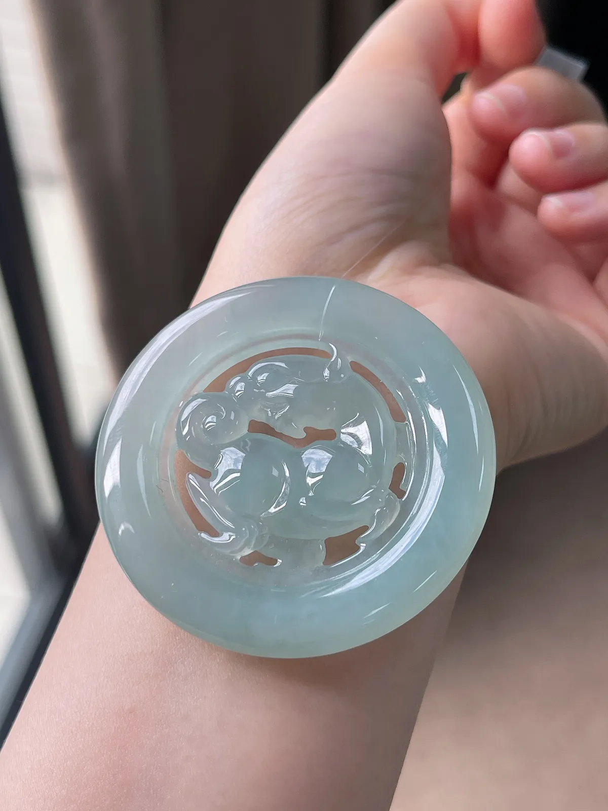 翡翠冰糯种晴水麒麟圆牌