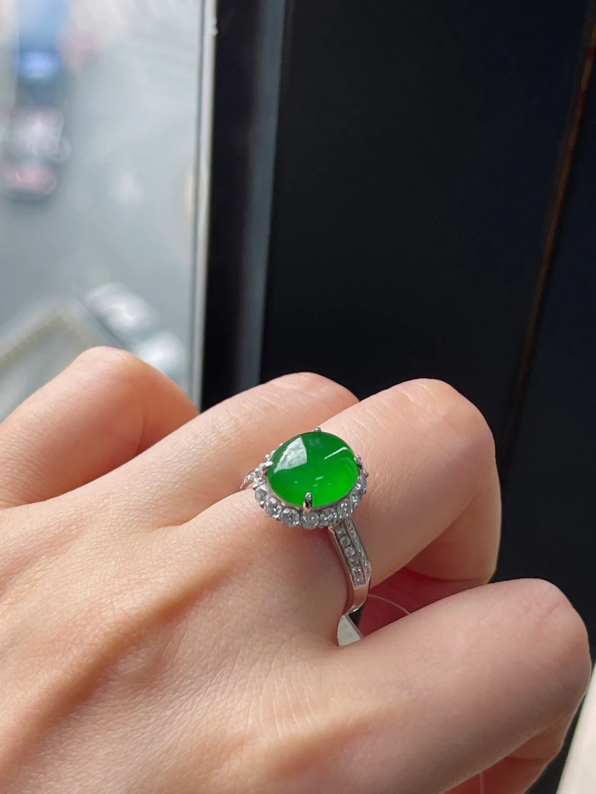 18k金翡翠冰阳绿戒指