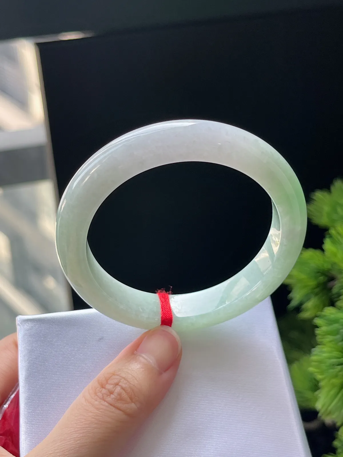 正圈51.6，翡翠糯化种浅绿色手镯