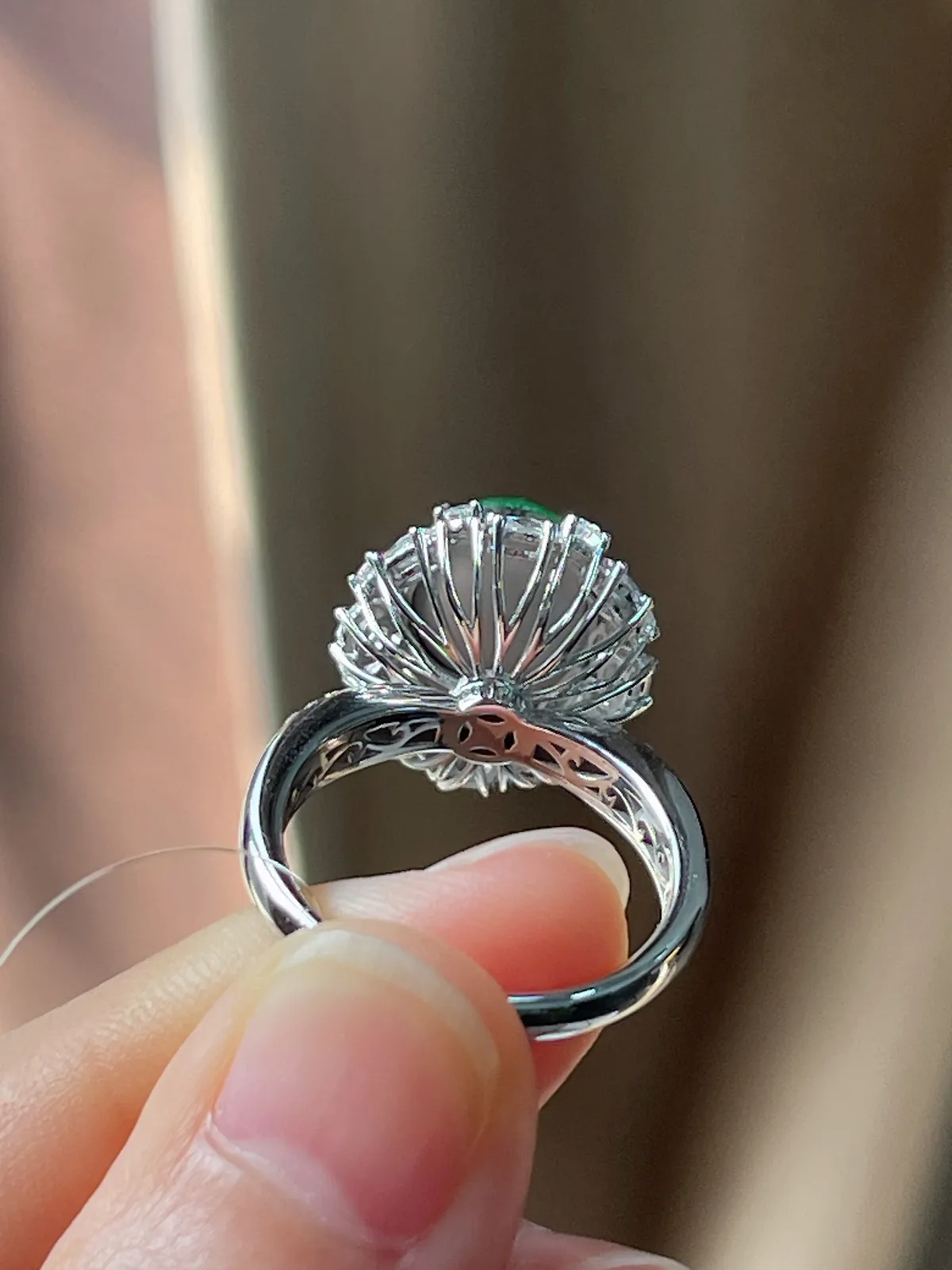 18k金翡翠满绿戒指