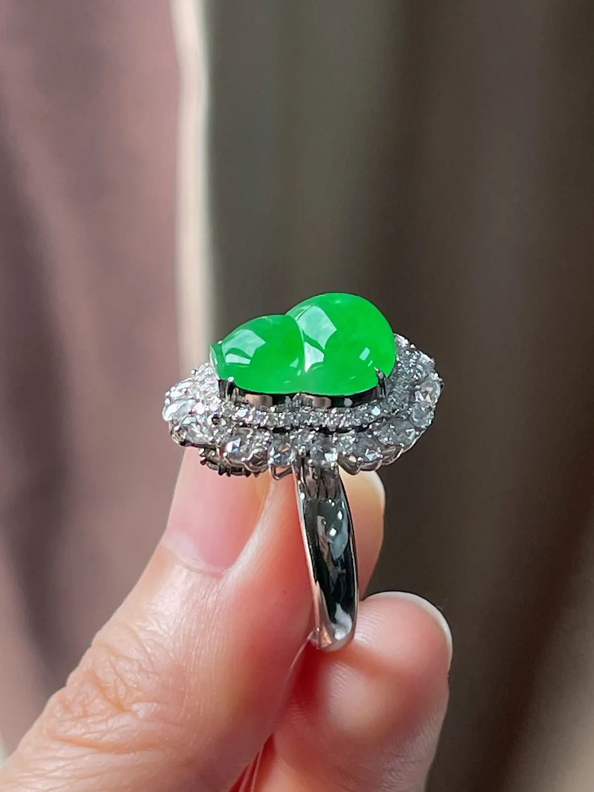 18k金翡翠满绿戒指