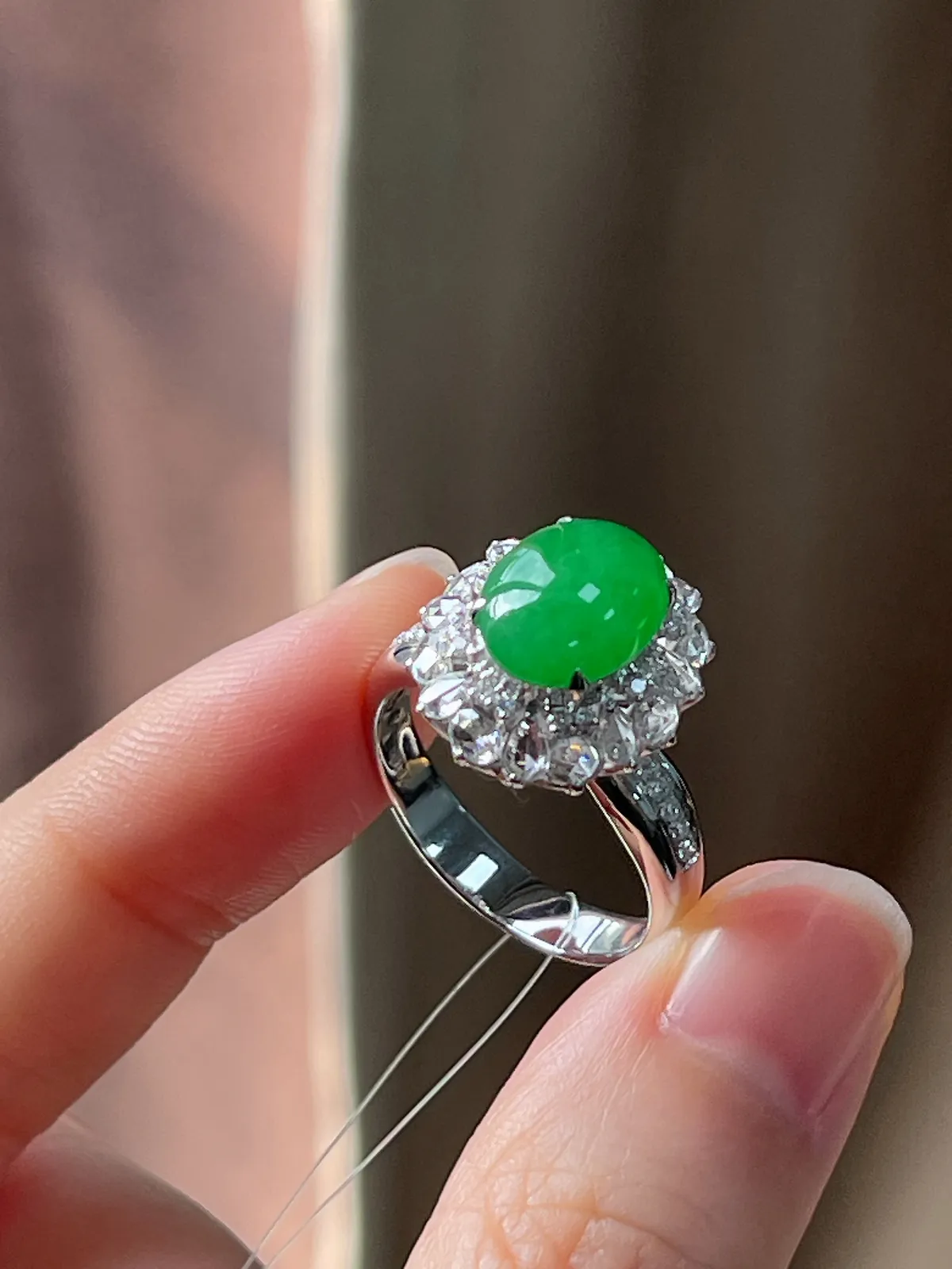 18k金翡翠满绿戒指