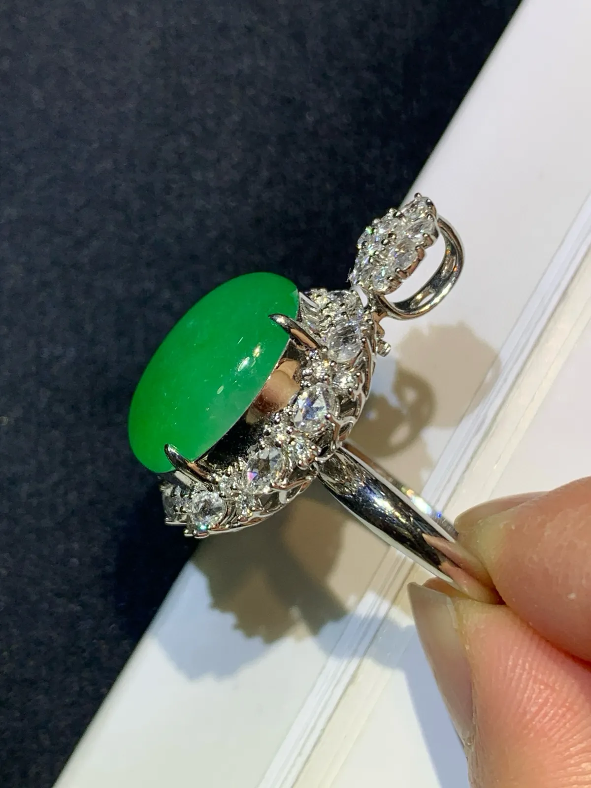 ️ 高冰满绿蛋面吊坠戒指两用