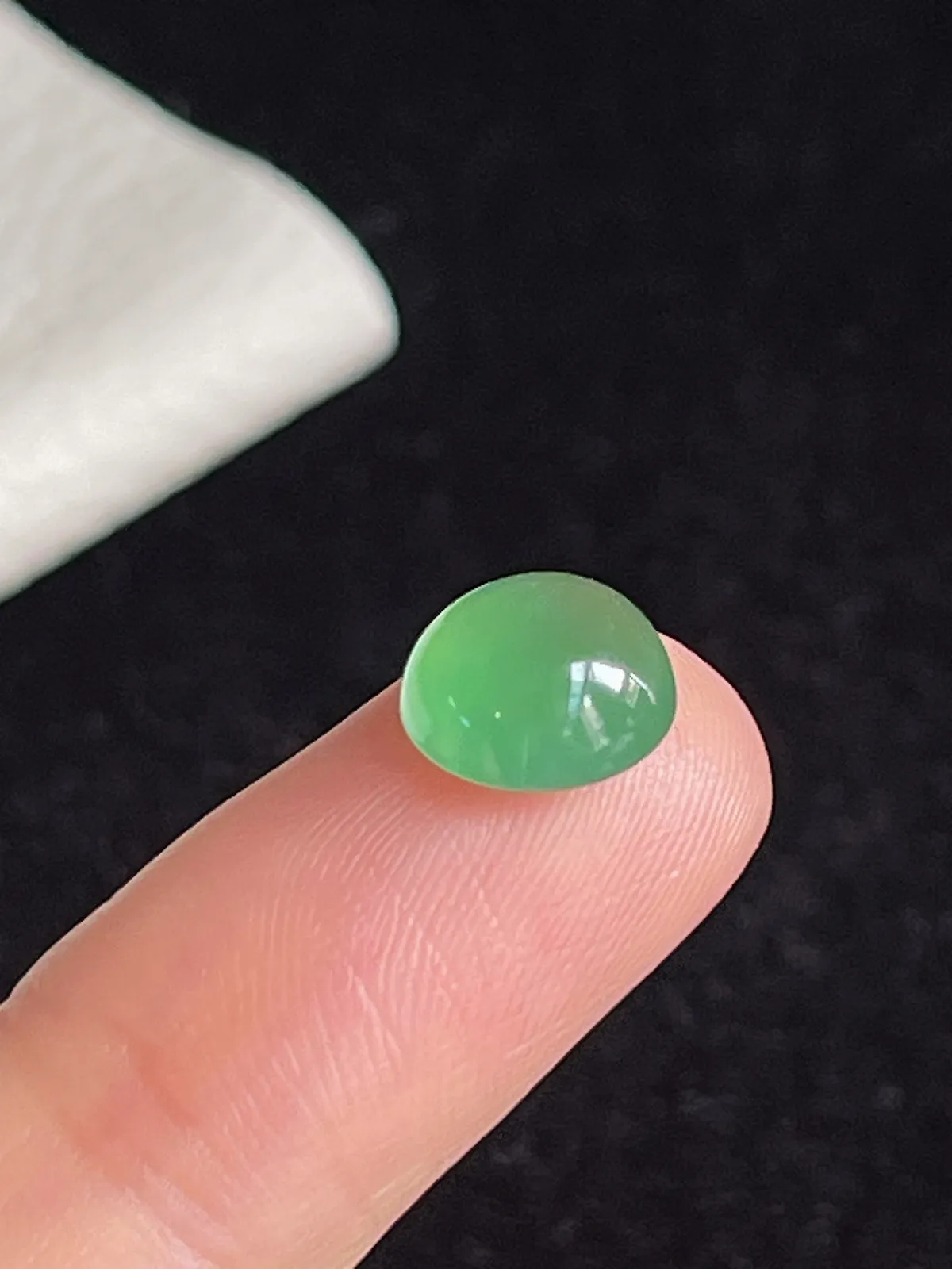 翡翠冰种浅绿色戒面