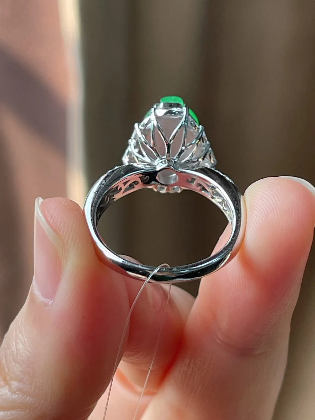 18k金翡翠满绿戒指