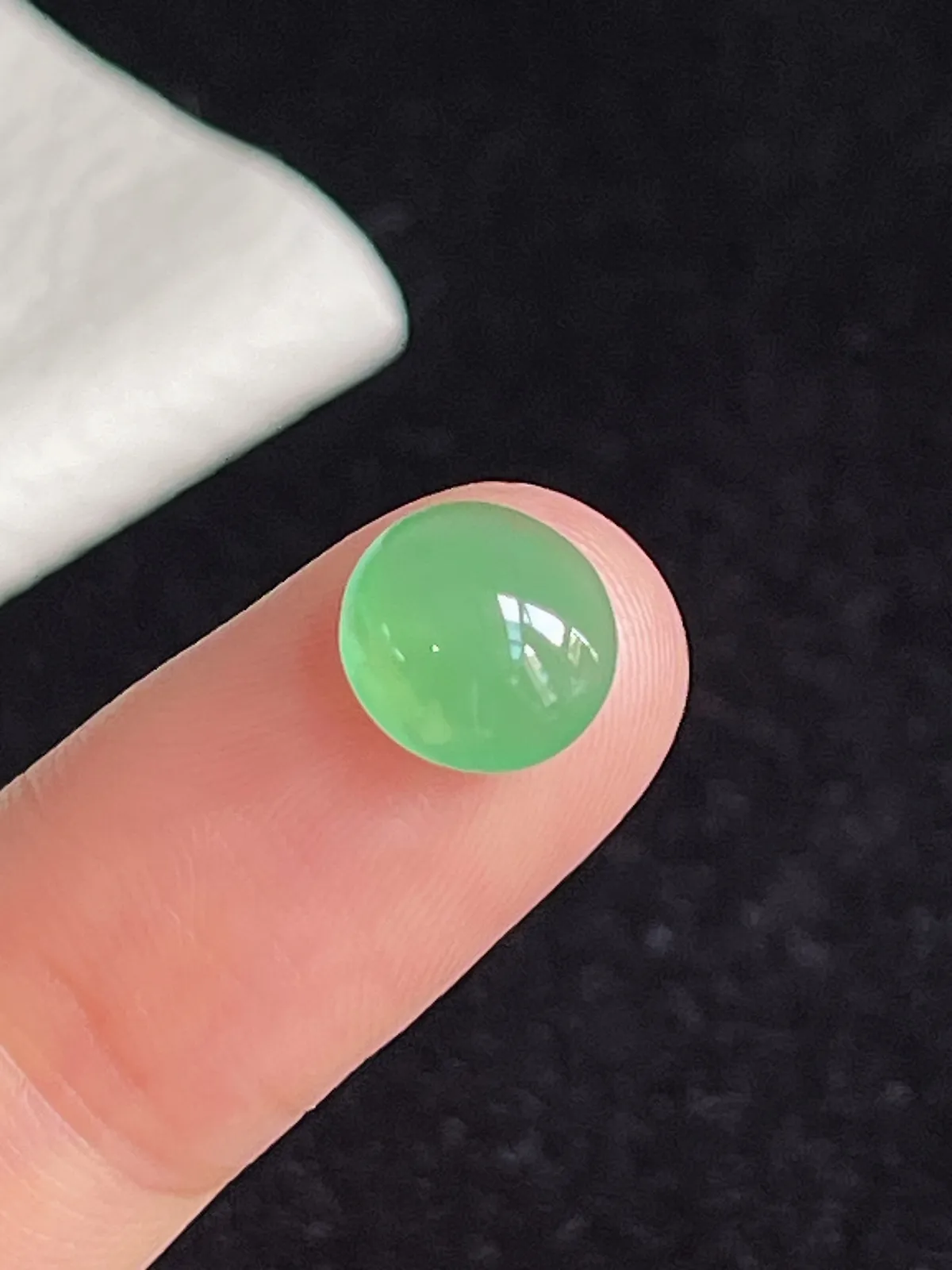 翡翠冰种浅绿色戒面