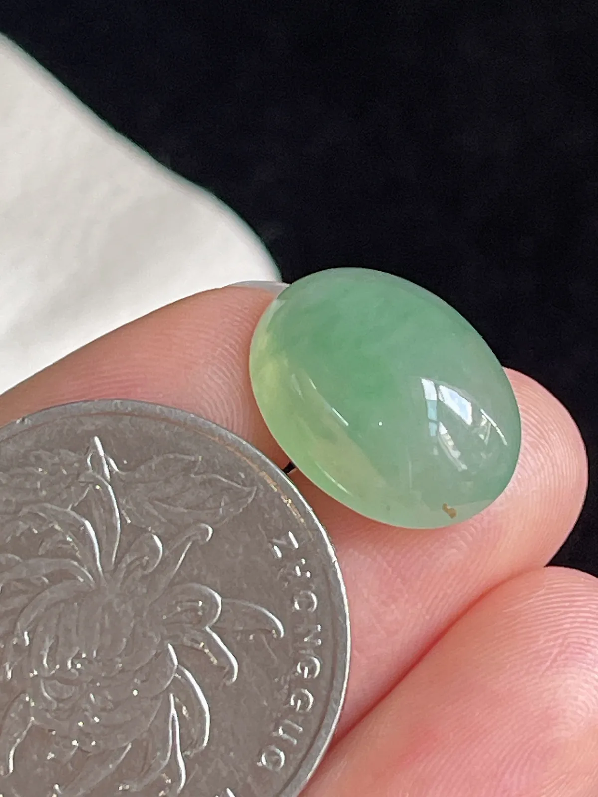 翡翠冰糯种浅绿色戒面