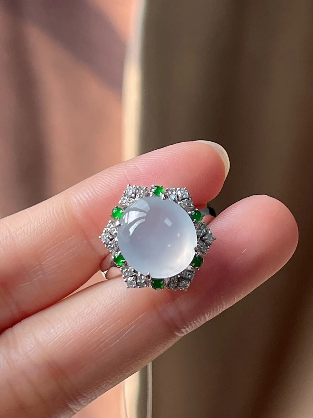 18k金翡翠冰种白色戒指