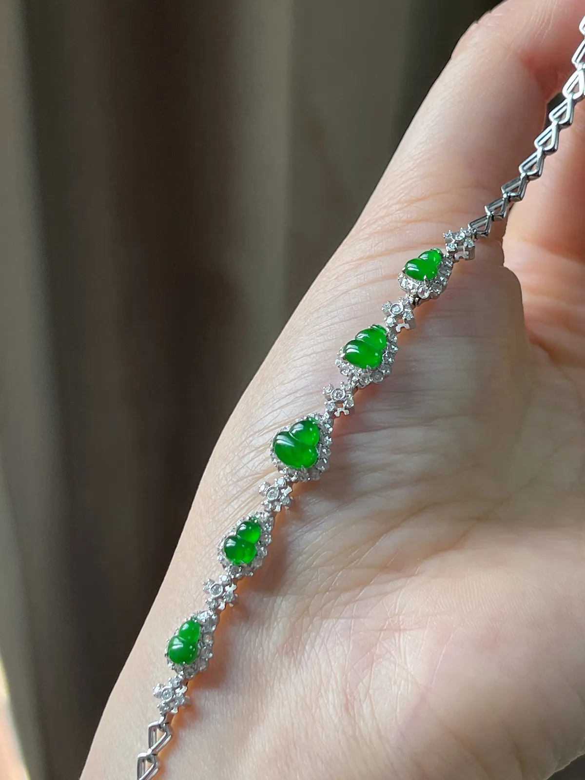 18k金翡翠冰满绿手链