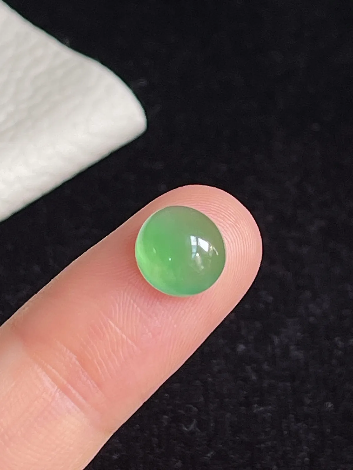 翡翠冰种浅绿色戒面
