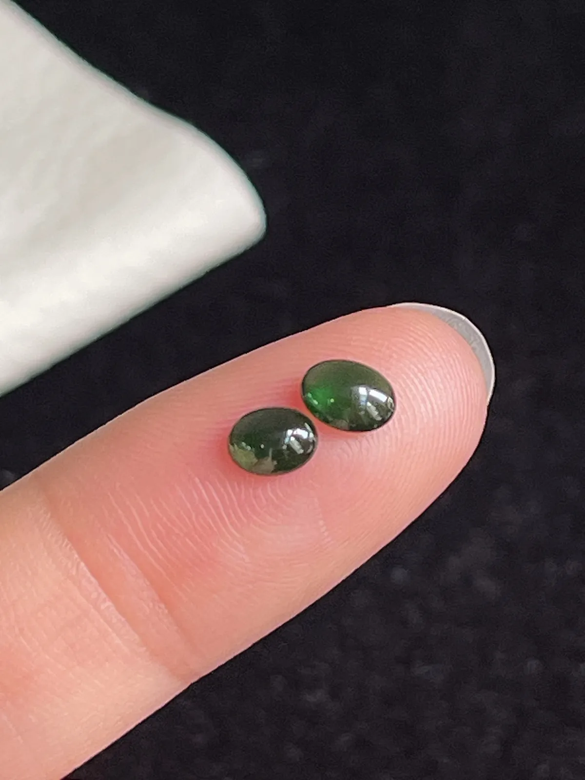 翡翠蛋面，单颗价