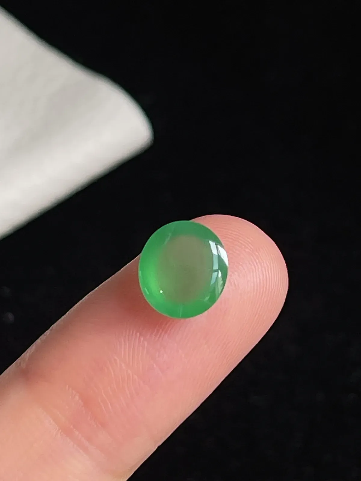 翡翠冰种浅绿色戒面