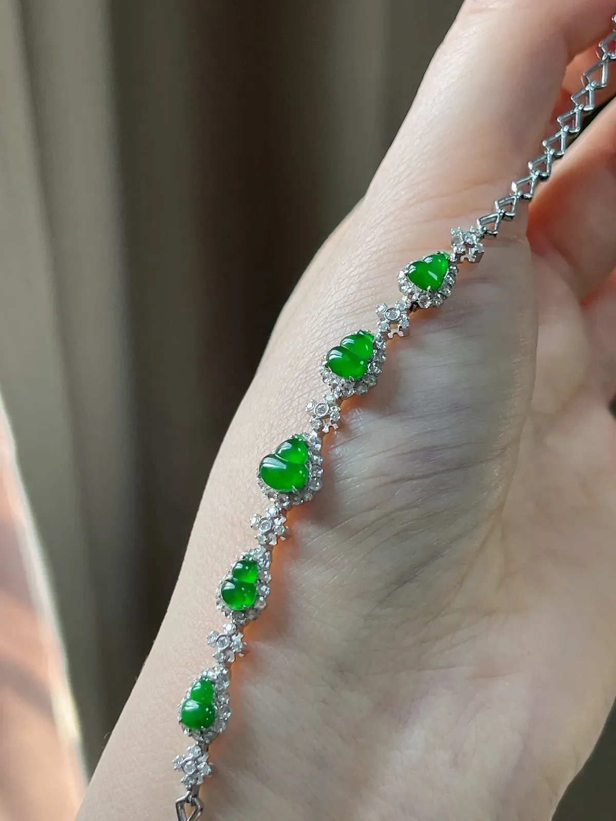 18k金翡翠冰满绿手链