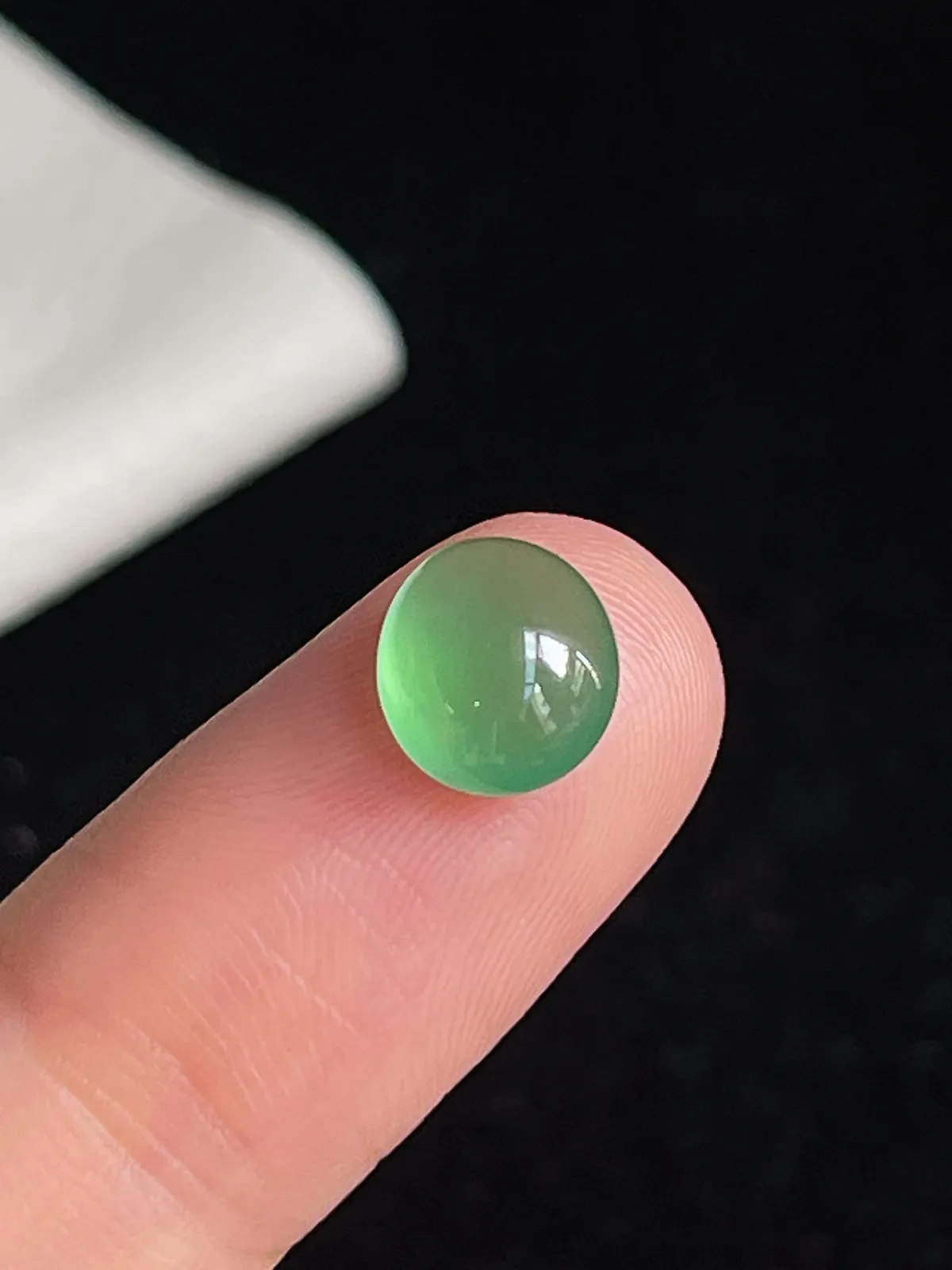 翡翠冰种浅绿色戒面