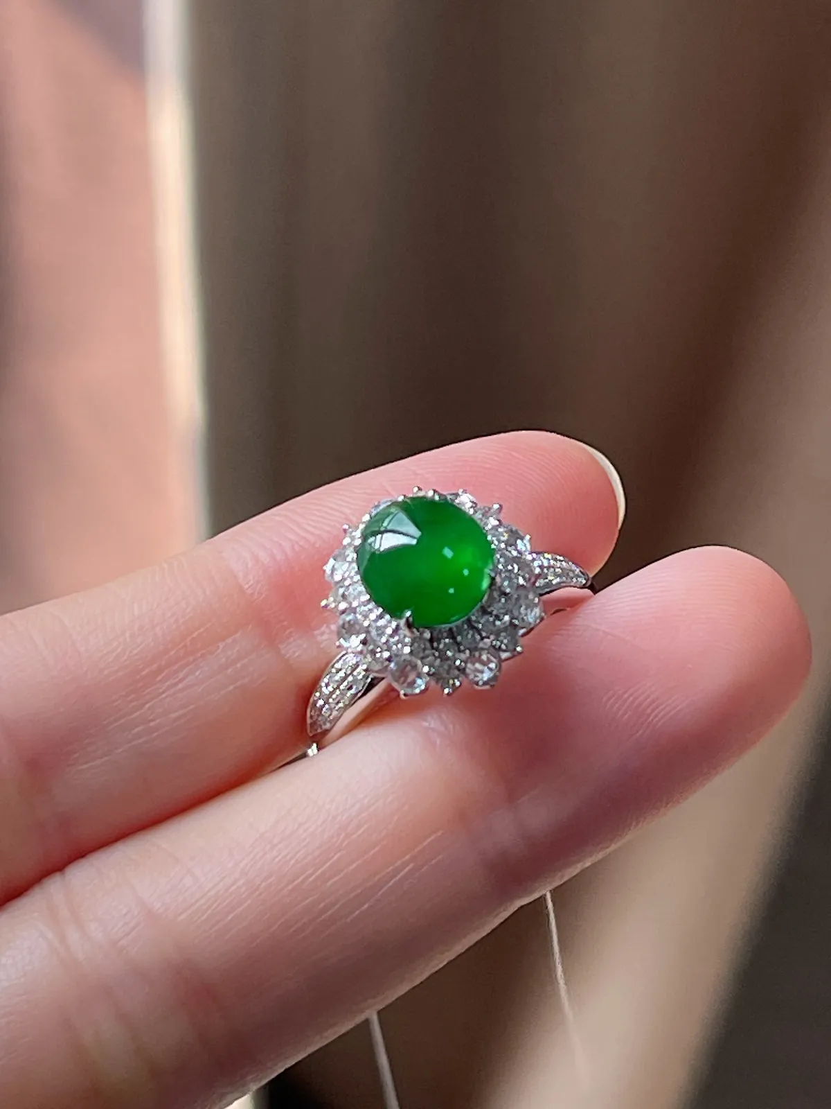 18k金翡翠满绿戒指