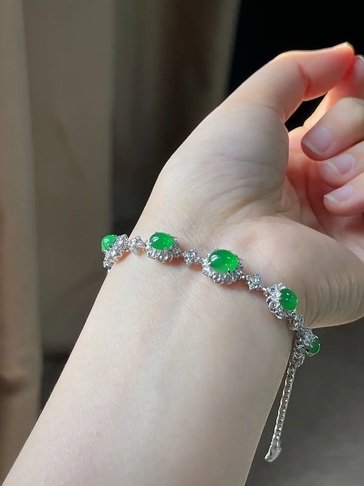 18k金翡翠冰满绿手链