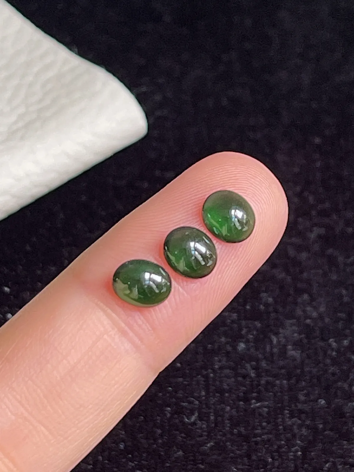 翡翠蛋面，单颗价