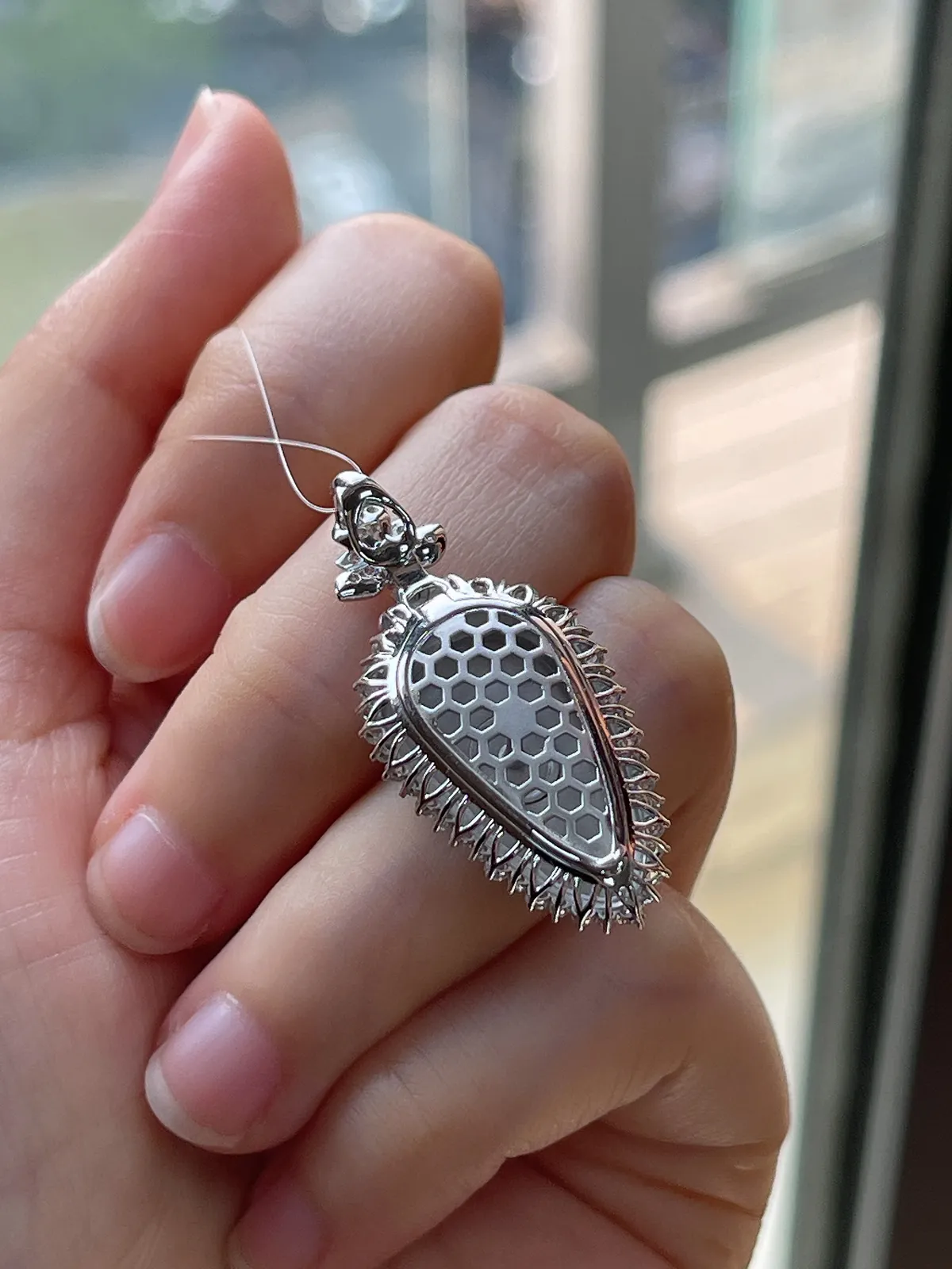 18k金翡翠糯化种满绿叶子吊坠