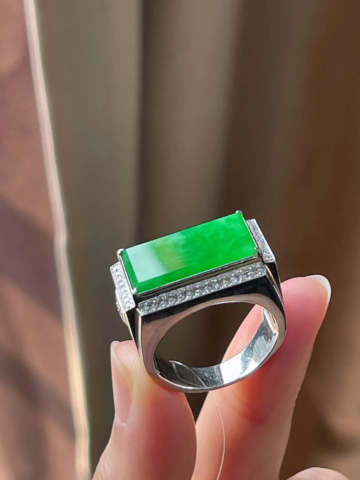 翡翠糯化种满绿戒指