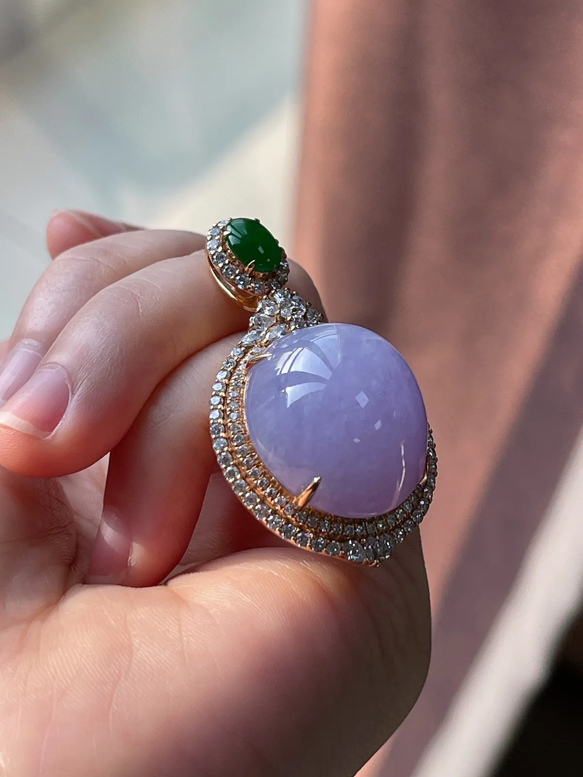 18k金翡翠糯化种紫色大蛋面吊坠