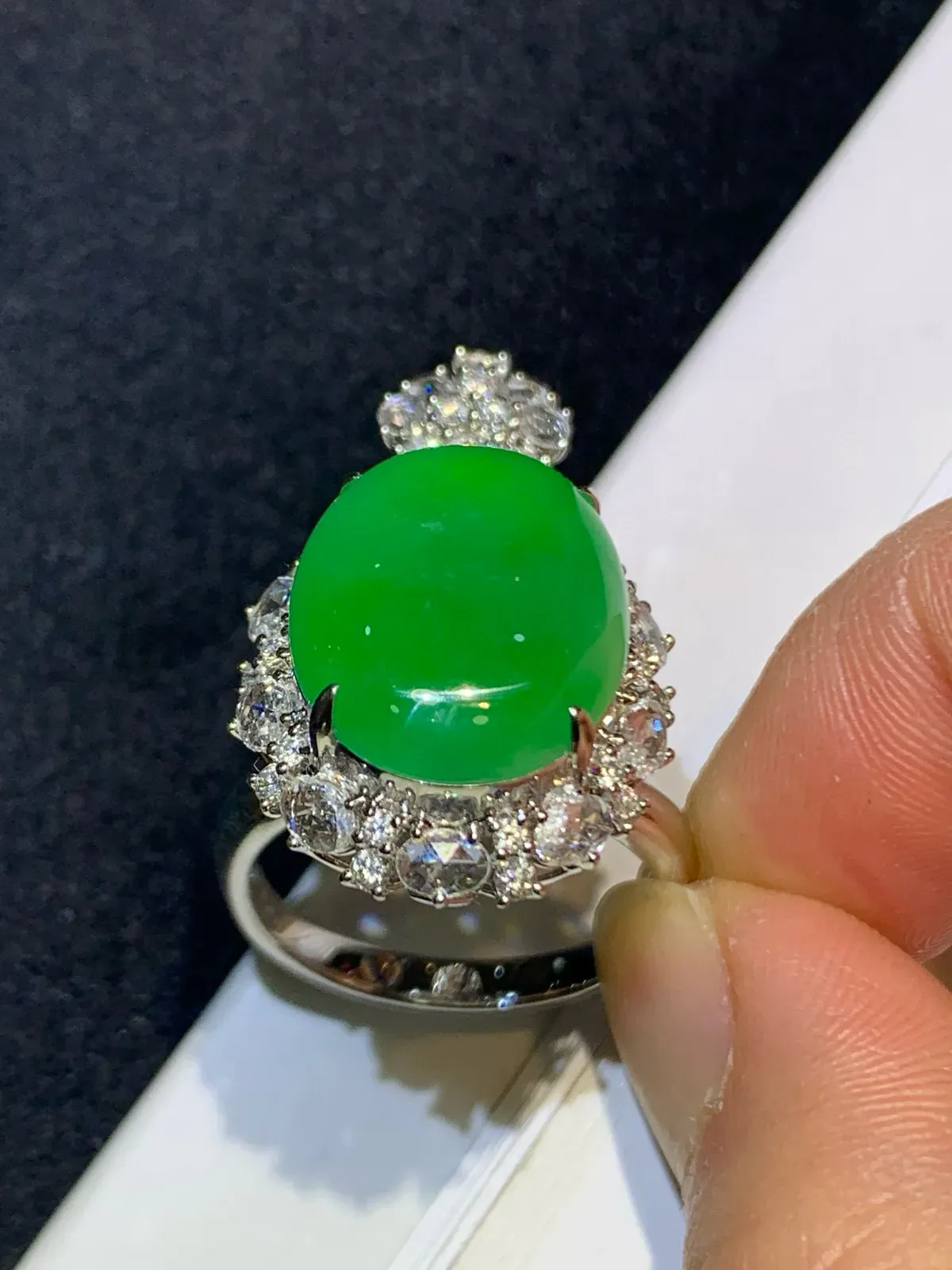 ️ 高冰满绿蛋面吊坠戒指两用